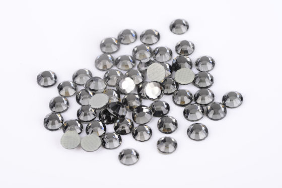 Diamantes artificiales redondos de Flatback, diamantes artificiales calientes con poco plomo coreanos del arreglo de la camiseta